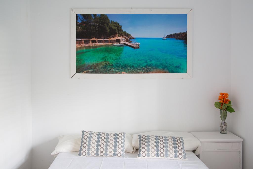 Guest House Ibiza Sant Antoni de Portmany Oda fotoğraf